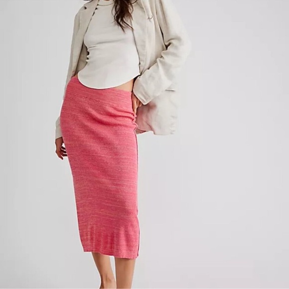 Free People Golden Hour Midi Sweater Skirt Pink Size Large NWT - Picture 7 of 9